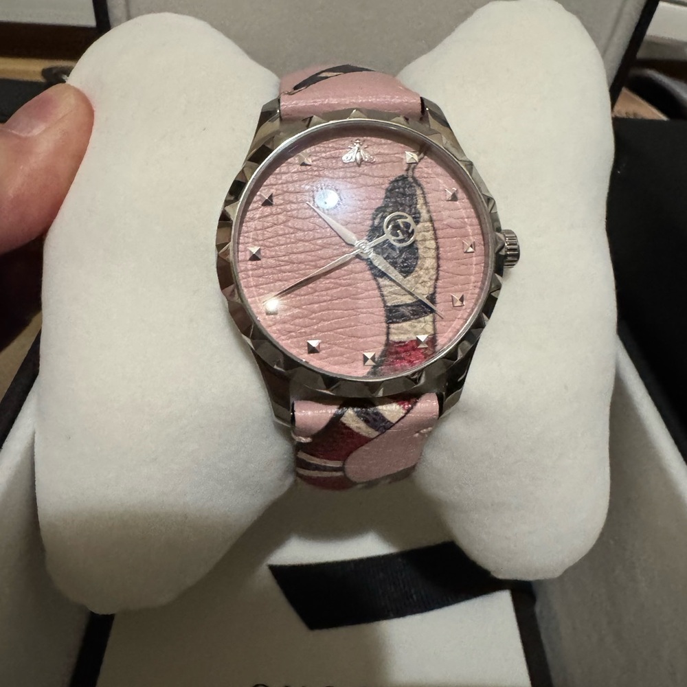 Gucci Pink and Silver snake Women's Watch